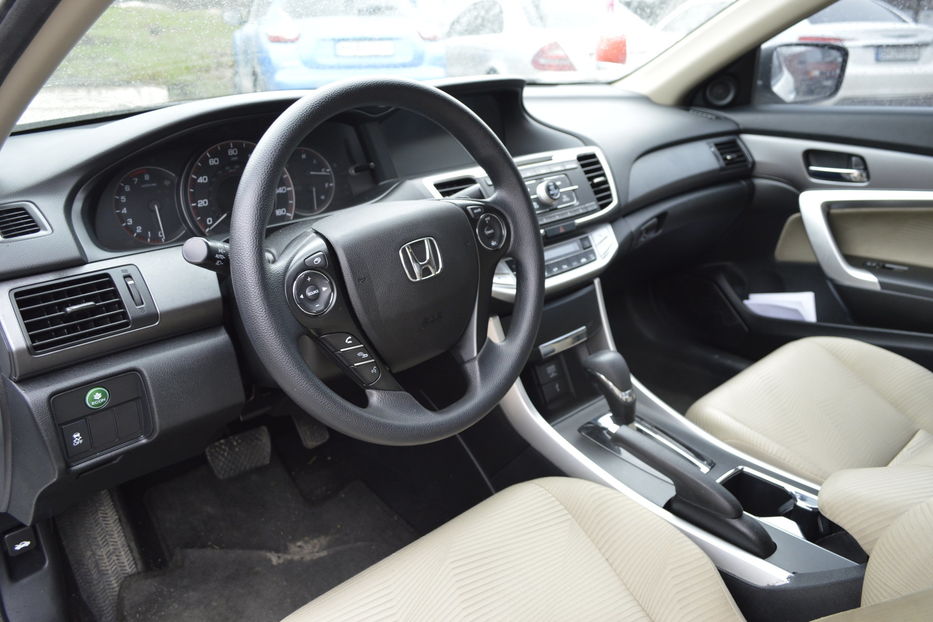 Продам Honda Accord 2013 года в Одессе