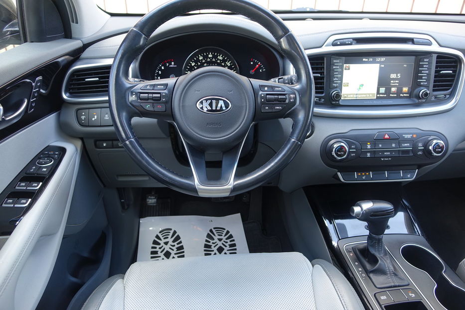 Продам Kia Sorento LIMITED FULL 2015 года в Одессе