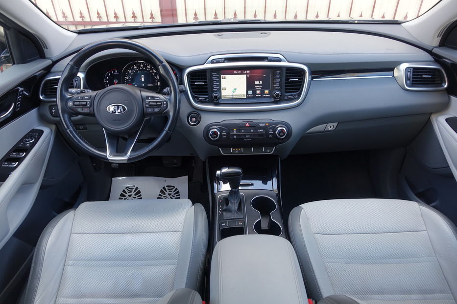 Продам Kia Sorento LIMITED FULL 2015 года в Одессе