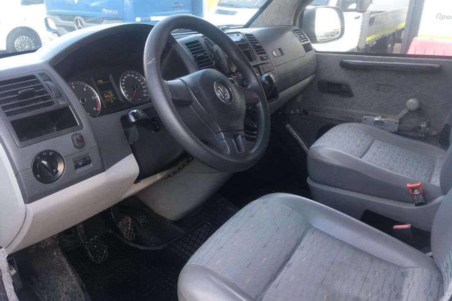 Продам Volkswagen T5 (Transporter) груз бронированый 2012 года в Киеве