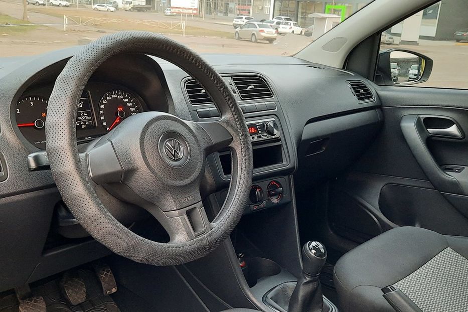 Продам Volkswagen Polo Comfortline 2014 года в Николаеве