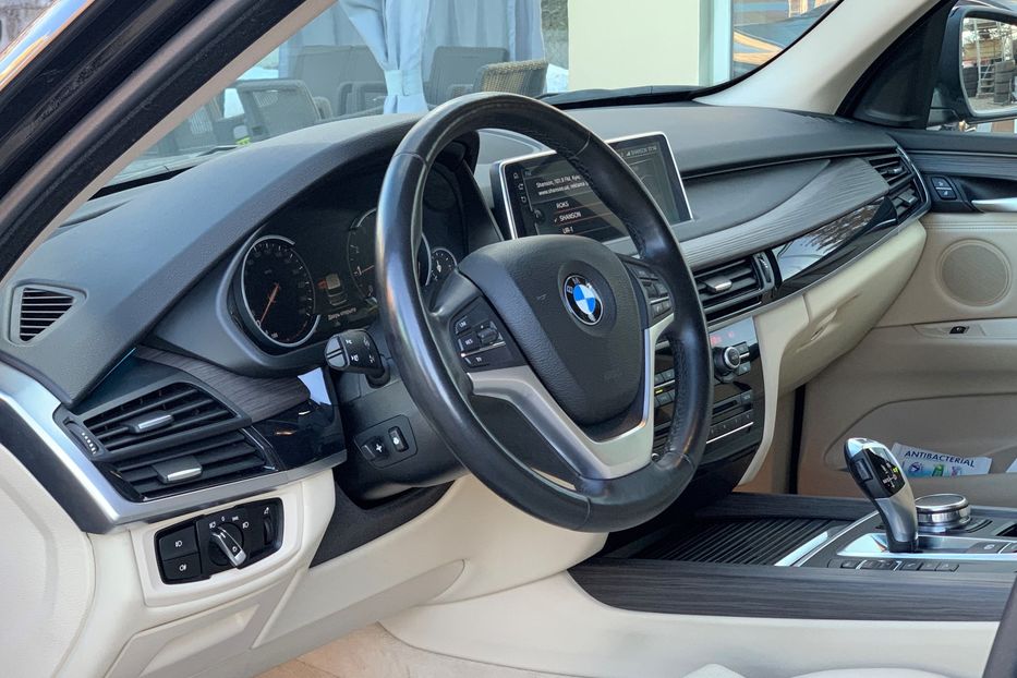 Продам BMW X5 2017 года в Киеве