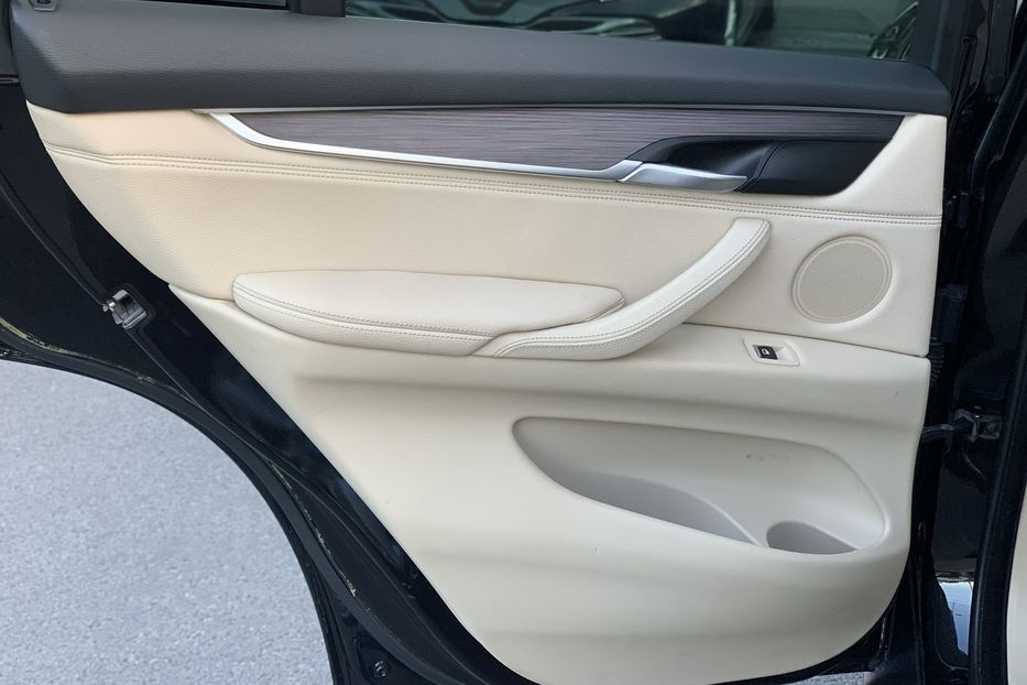 Продам BMW X5 2017 года в Киеве