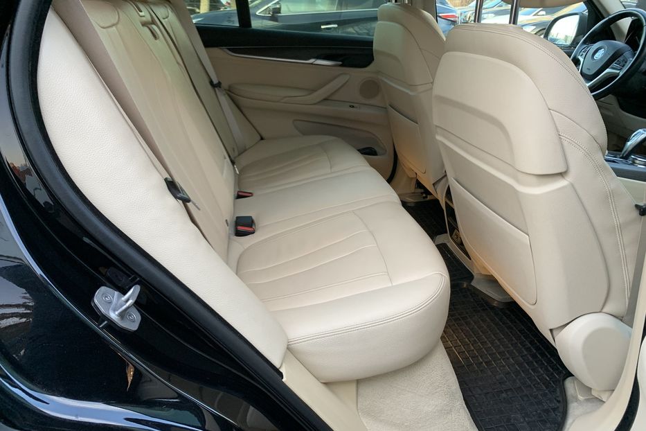 Продам BMW X5 2017 года в Киеве