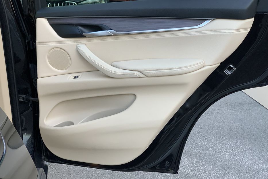Продам BMW X5 2017 года в Киеве