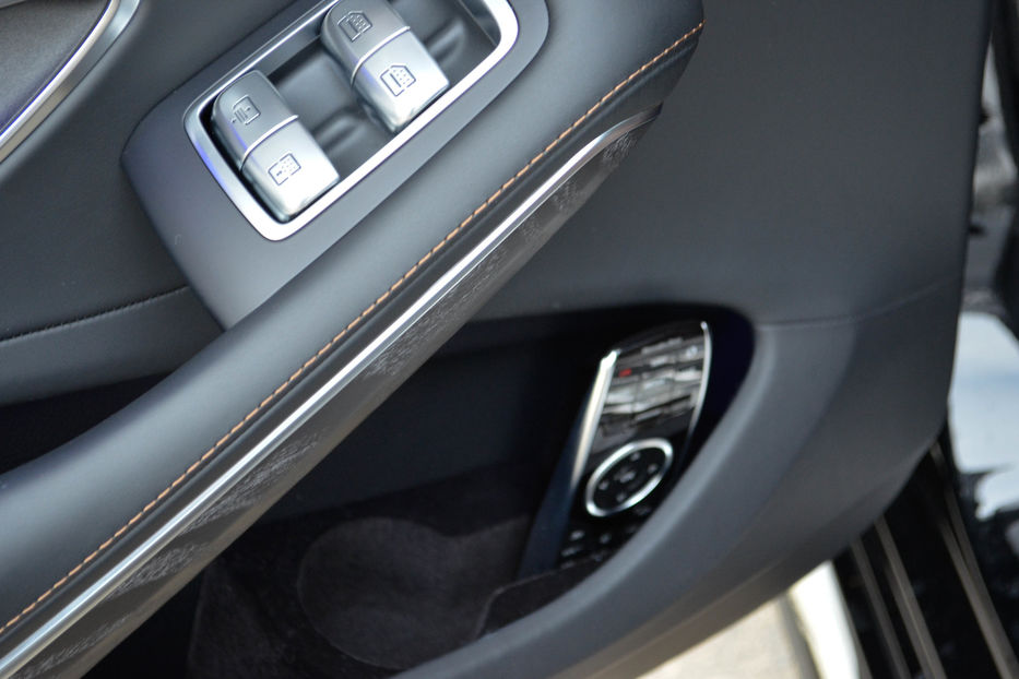 Продам Mercedes-Benz S-Class 400 D AMG  2018 года в Киеве