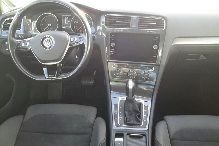 Продам Volkswagen Golf VII 2.0 Highline Automat в м.Львів 2017 года в Львове