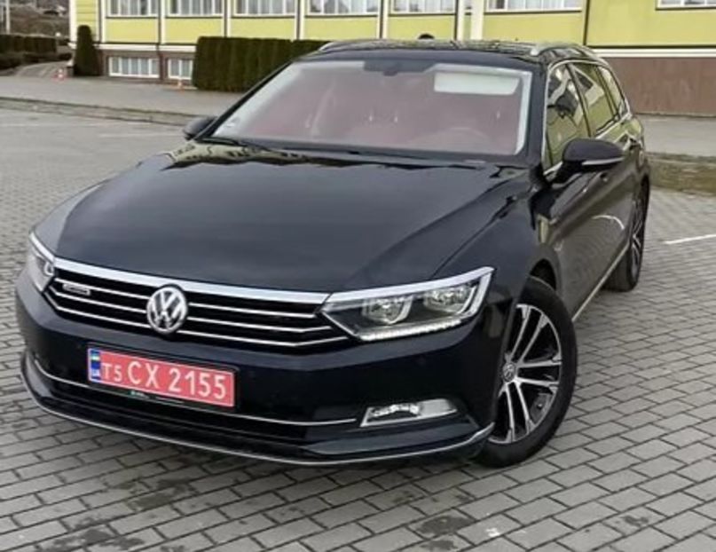 Продам Volkswagen Passat B8 240 k.s.Highline LED 4MOTION  2016 года в Львове