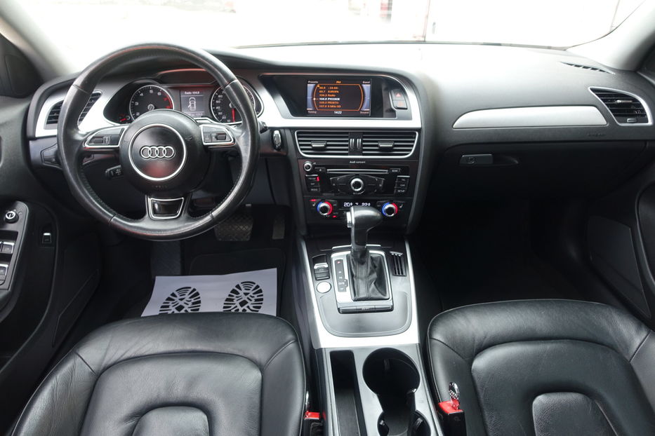 Продам Audi A4 PREMIUM 2016 года в Одессе