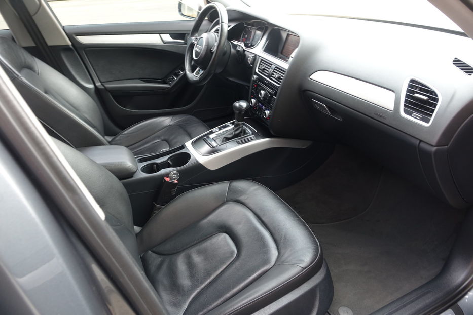 Продам Audi A4 PREMIUM 2016 года в Одессе