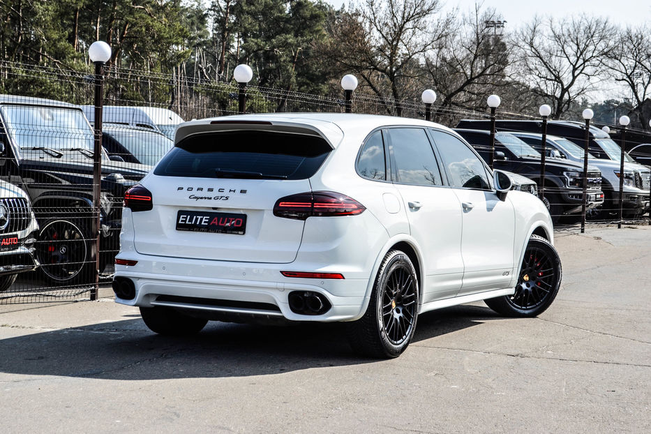 Продам Porsche Cayenne GTS 2017 года в Киеве