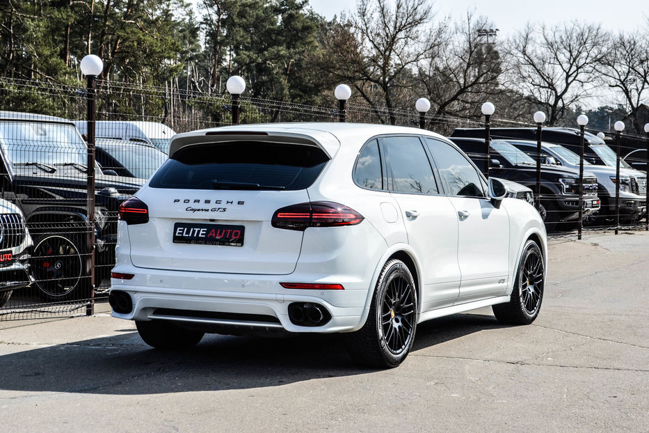 Продам Porsche Cayenne GTS 2017 года в Киеве