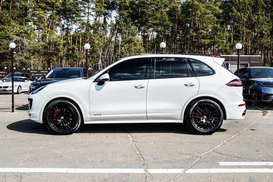 Продам Porsche Cayenne GTS 2017 года в Киеве