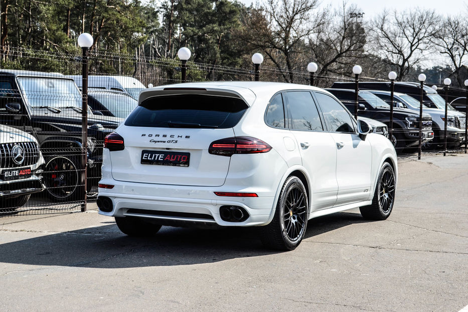 Продам Porsche Cayenne GTS 2017 года в Киеве