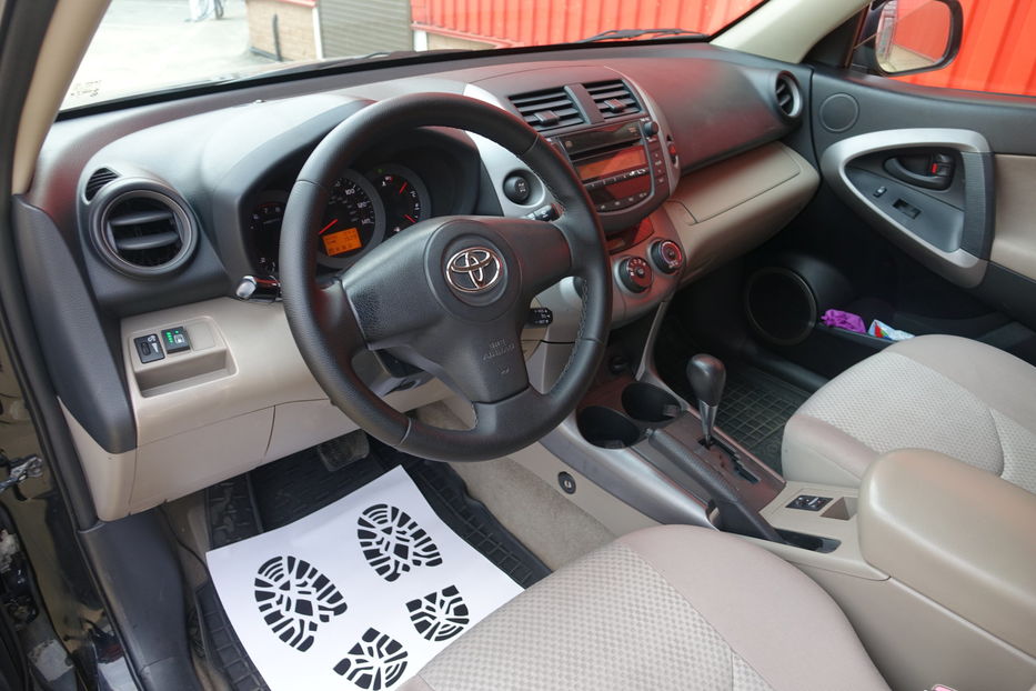 Продам Toyota Rav 4 2006 года в Одессе