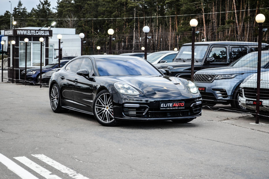 Продам Porsche Panamera GTS 2018 года в Киеве