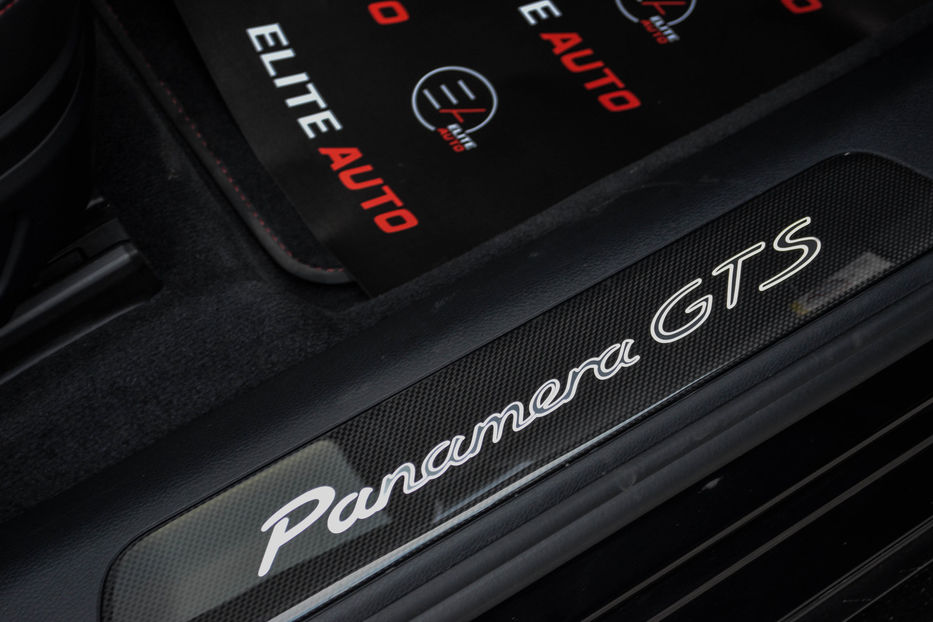 Продам Porsche Panamera GTS 2018 года в Киеве