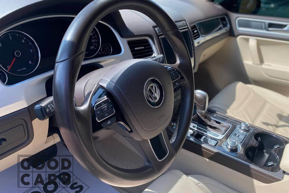 Продам Volkswagen Touareg R Line 2017 года в Одессе