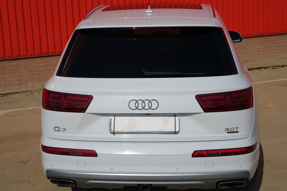 Продам Audi Q7 PREMIUM 2016 года в Одессе