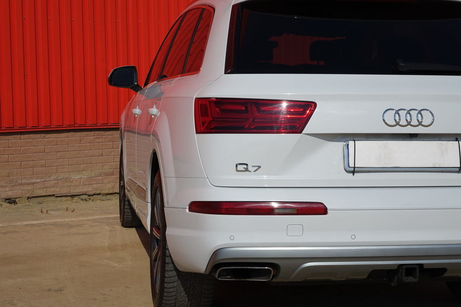 Продам Audi Q7 PREMIUM 2016 года в Одессе