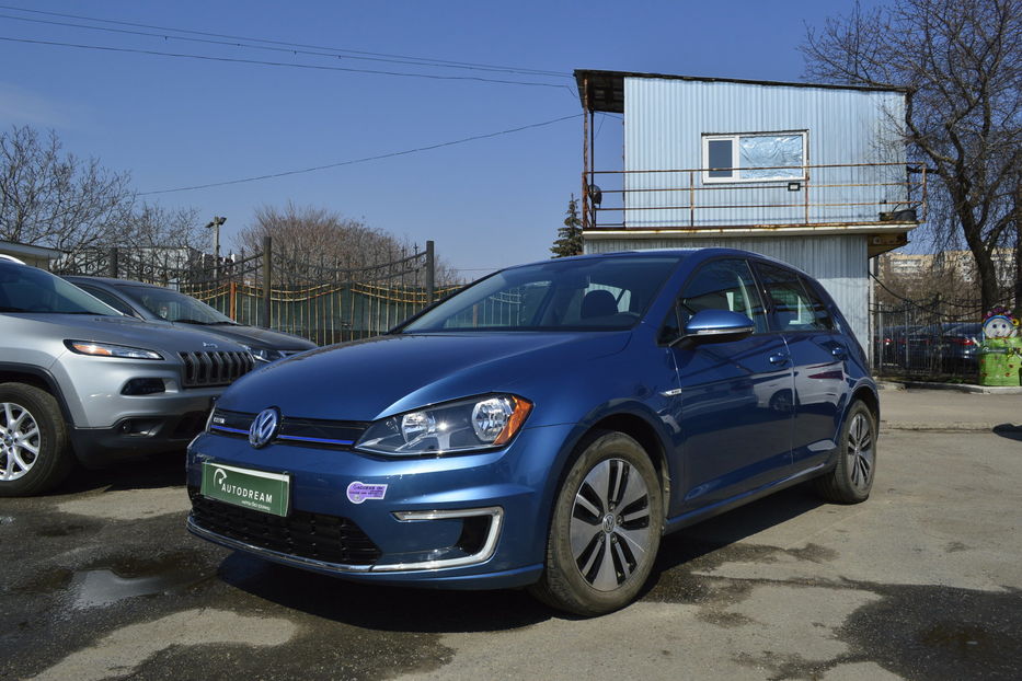 Продам Volkswagen e-Golf 2016 года в Одессе