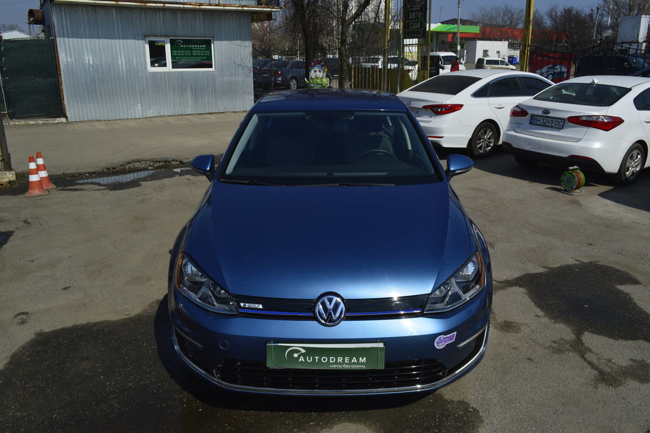 Продам Volkswagen e-Golf 2016 года в Одессе