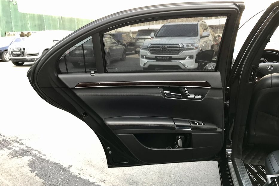 Продам Mercedes-Benz S-Class 500 Long 4Matic AMG 2011 года в Киеве