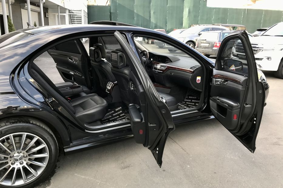 Продам Mercedes-Benz S-Class 500 Long 4Matic AMG 2011 года в Киеве