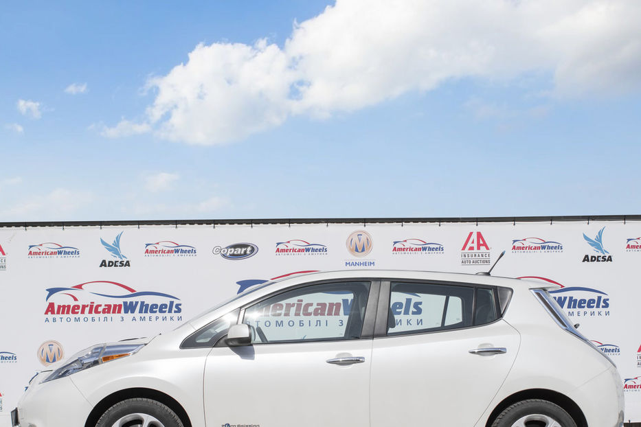 Продам Nissan Leaf SV 2013 года в Черновцах