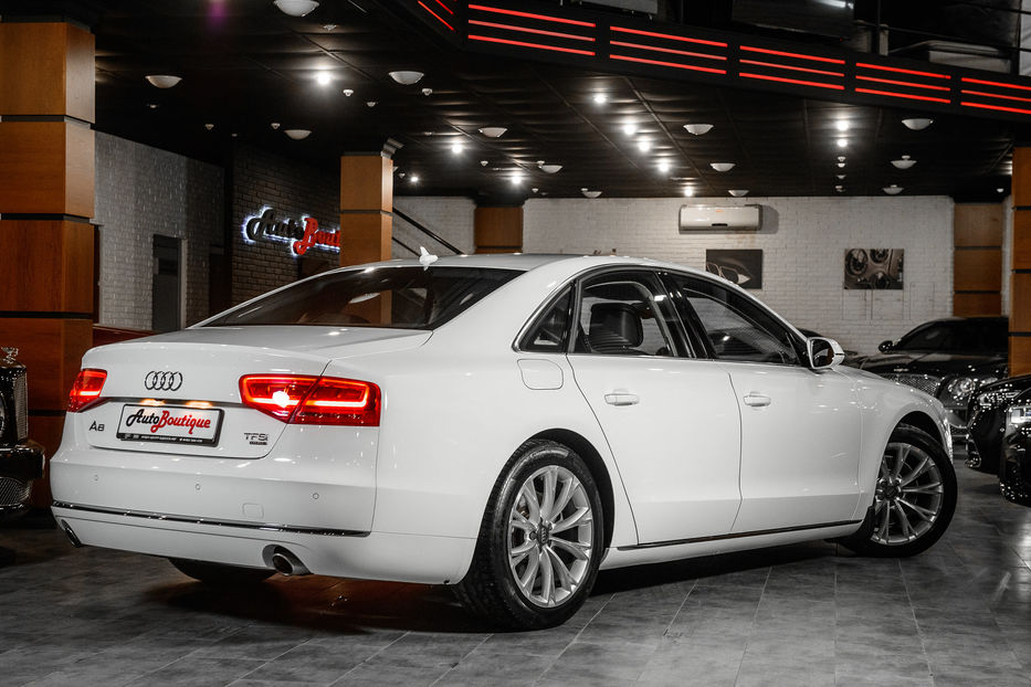 Продам Audi A8 2011 года в Одессе