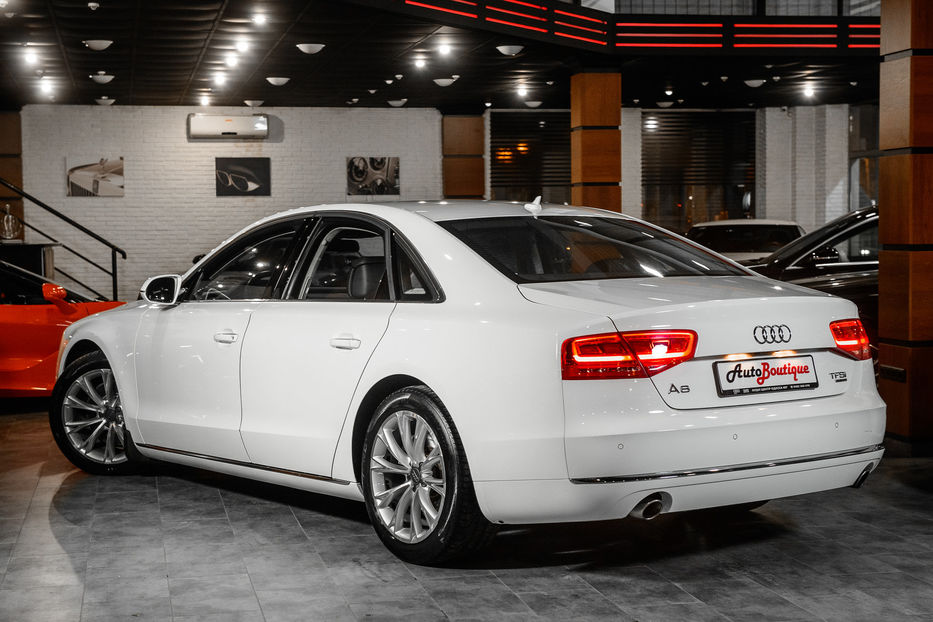 Продам Audi A8 2011 года в Одессе