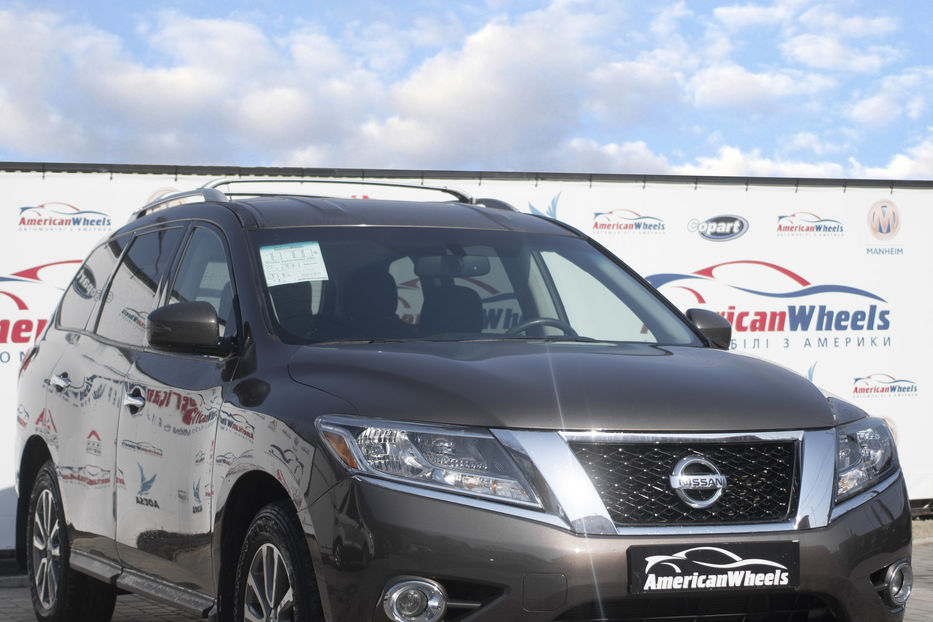 Продам Nissan Pathfinder SV 2016 года в Черновцах