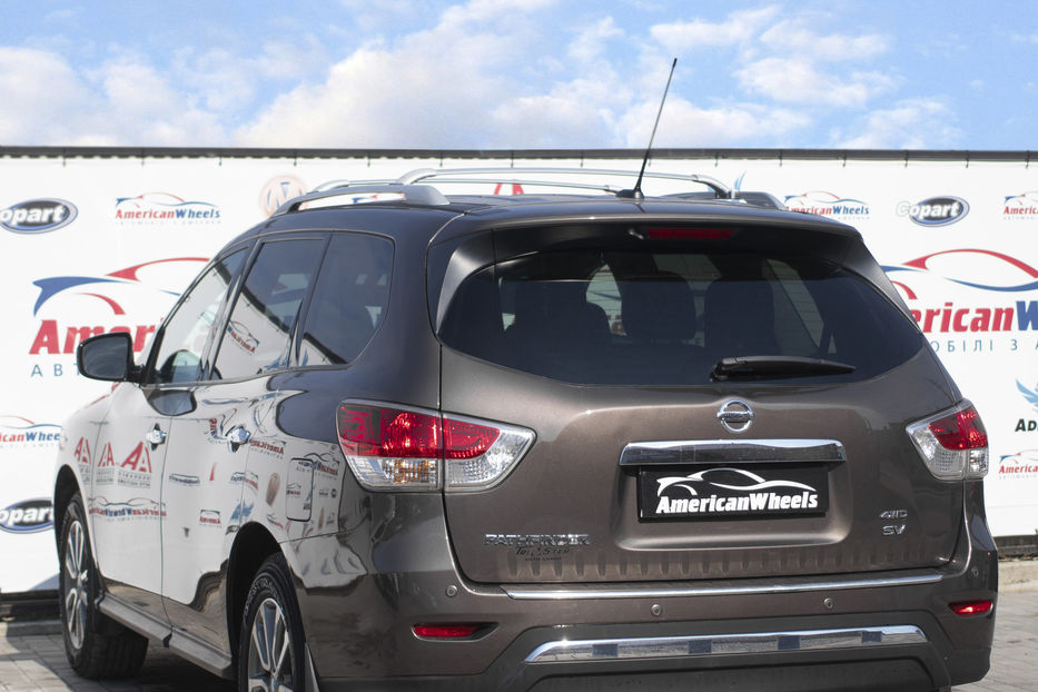 Продам Nissan Pathfinder SV 2016 года в Черновцах