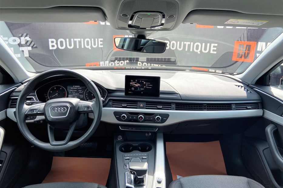 Продам Audi A4 3.0TDI 2019 года в Одессе
