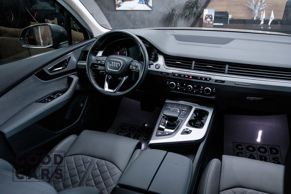 Продам Audi Q7 Official S-Line 2017 года в Одессе