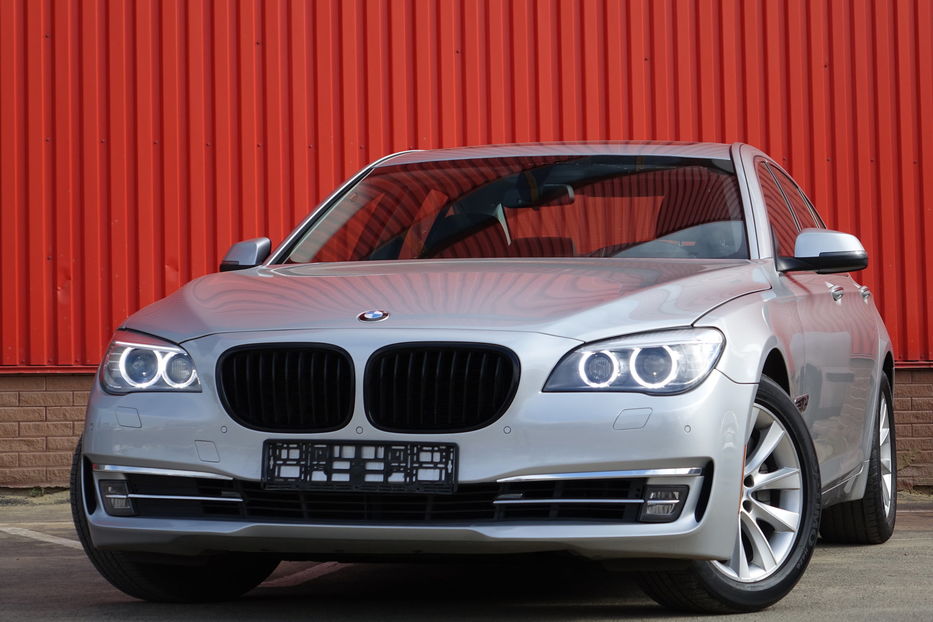 Продам BMW 740 2013 года в Одессе