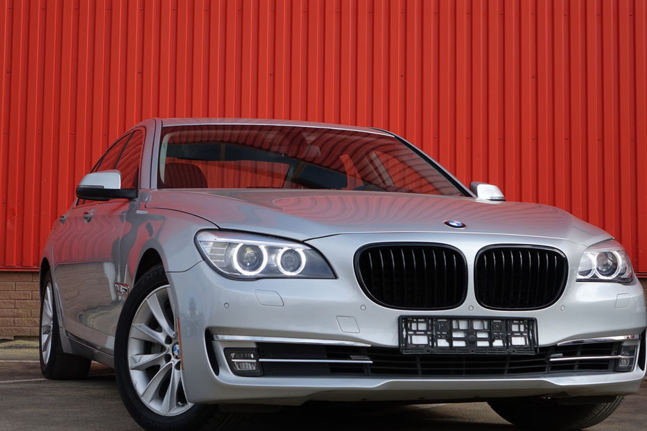 Продам BMW 740 2013 года в Одессе