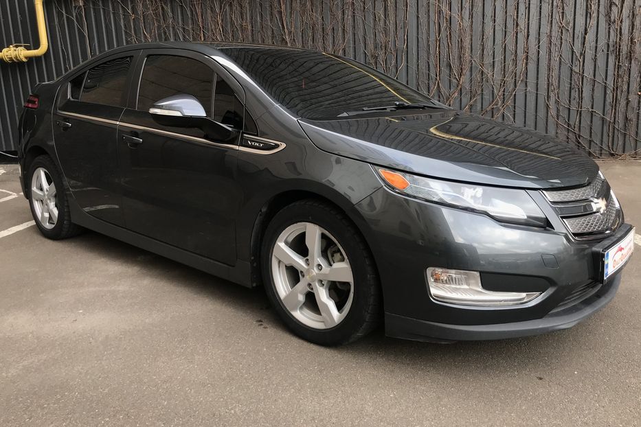 Продам Chevrolet Volt plug-in 2012 года в Одессе