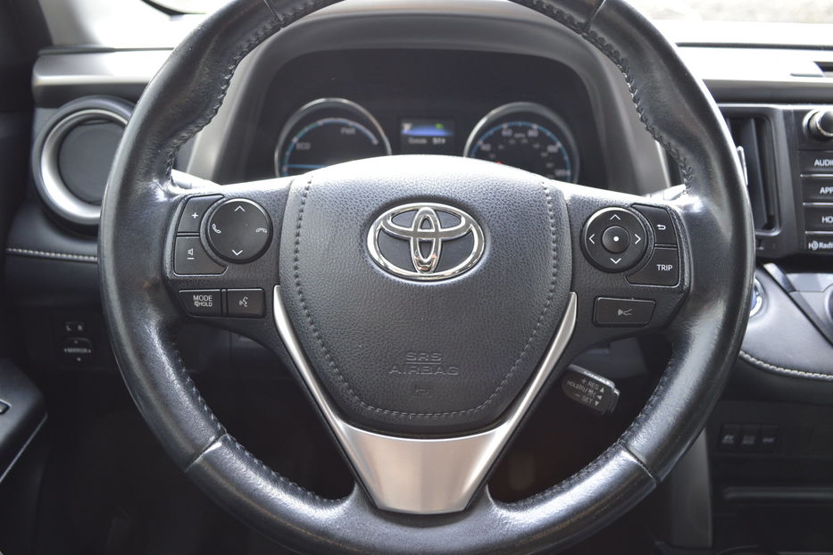 Продам Toyota Rav 4 HYBRID 2017 года в Одессе