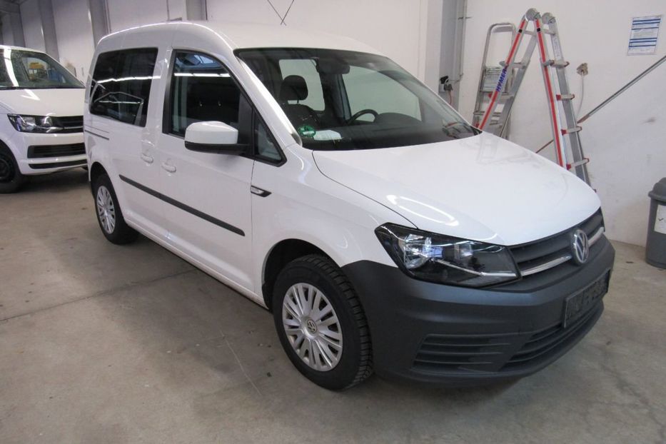 Продам Volkswagen Caddy пасс. 2.0 BLUEMOTION Німеччина 2016 года в Львове