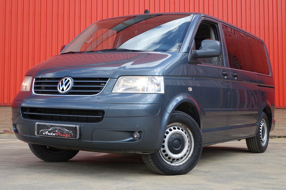 Продам Volkswagen T5 (Transporter) пасс. 2009 года в Одессе