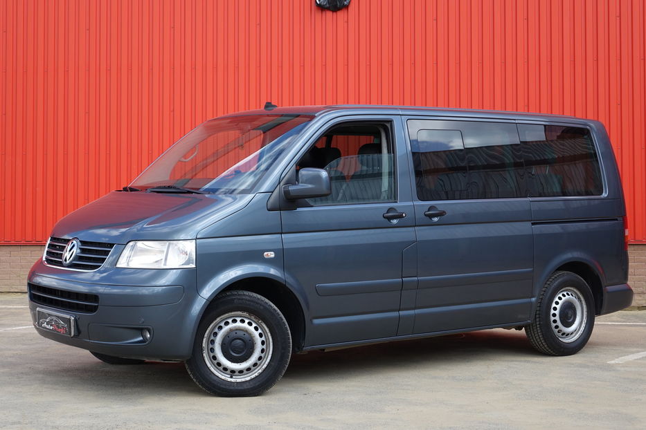 Продам Volkswagen T5 (Transporter) пасс. 2009 года в Одессе