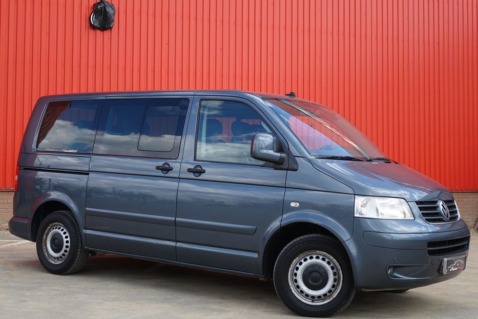 Продам Volkswagen T5 (Transporter) пасс. 2009 года в Одессе