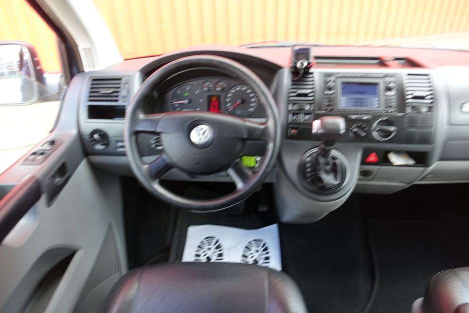 Продам Volkswagen T5 (Transporter) пасс. 2009 года в Одессе