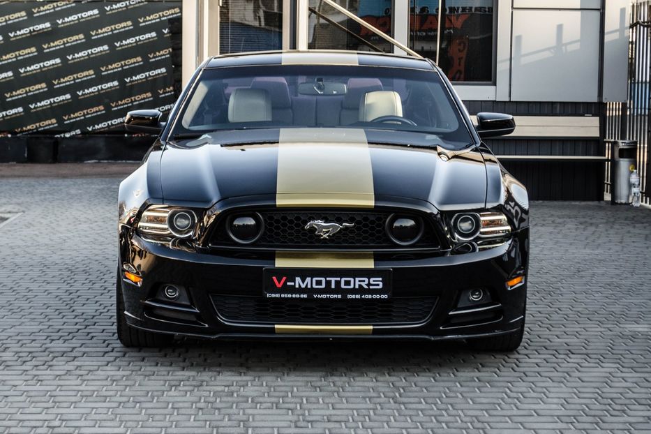 Продам Ford Mustang 3.7L 2014 года в Киеве