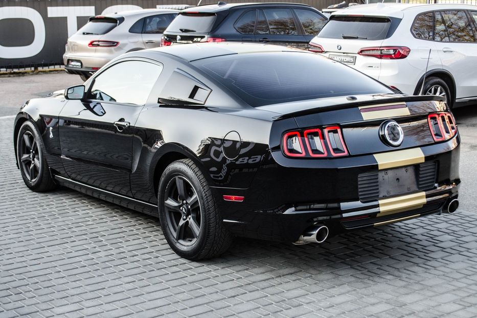 Продам Ford Mustang 3.7L 2014 года в Киеве