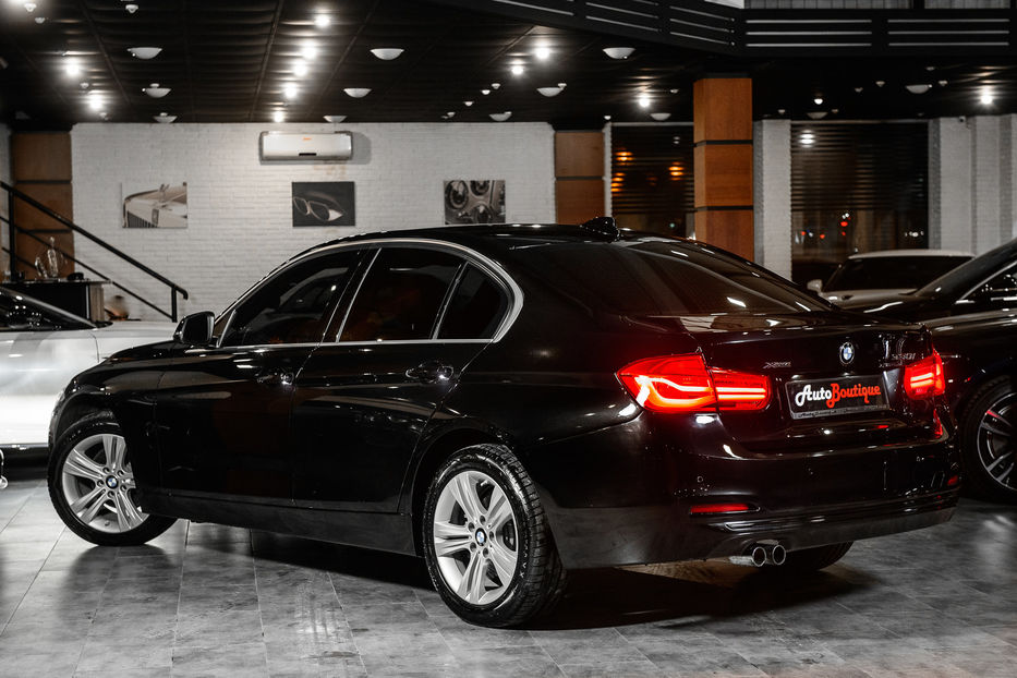 Продам BMW 330 I XDrive 2018 года в Одессе