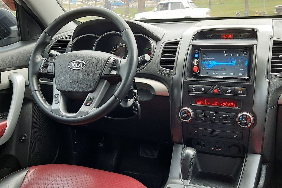 Продам Kia Sorento Sportmatic 2012 года в Николаеве