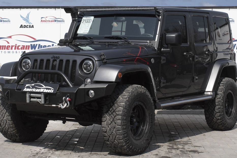 Продам Jeep Wrangler Sahara 2016 года в Черновцах