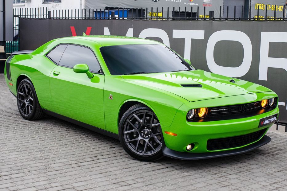 Продам Dodge Challenger R/T 6.4L 2017 года в Киеве